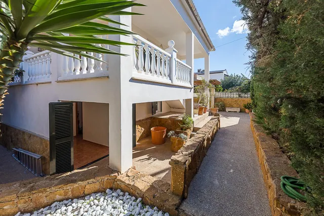 UNIFAMILIAR DE 5 habitaciones CON PISCINA EN SON FERRER (2 viviendas) — 46