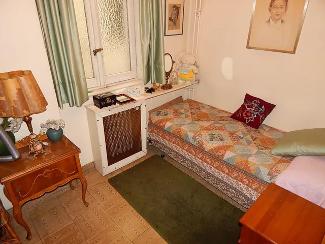 ETXEA Vende piso en el centro de Pamplona, 4 dormitorios, salón cocina, baño y aseo — 29