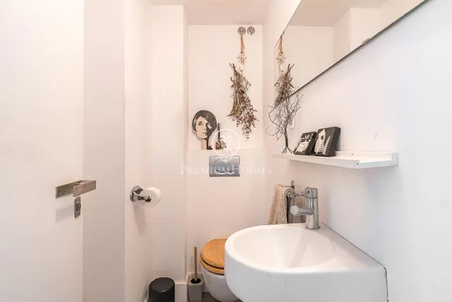 Exclusivo loft de diseño con piscina privada en Poble Sec — 36