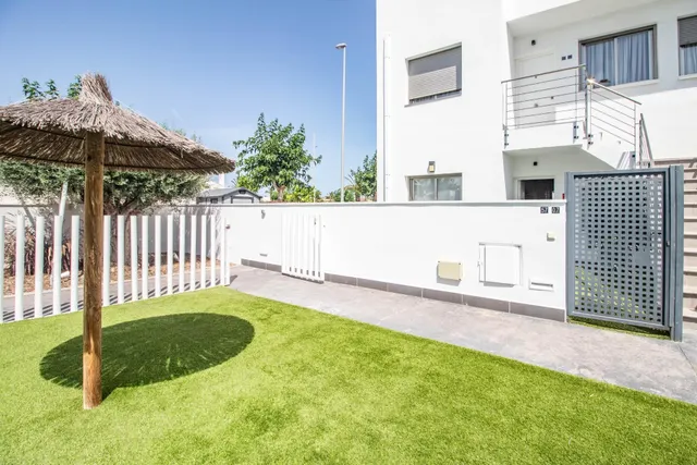 APARTAMENTO DE 2 DORMITORIOS 2 BAÑOS EN PILAR DE HORADADA — 35