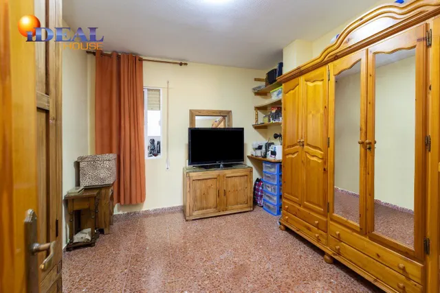 ESTUPENDO ATICO JUNTO AL MAR CON TERRAZA FANTASTICA — 35