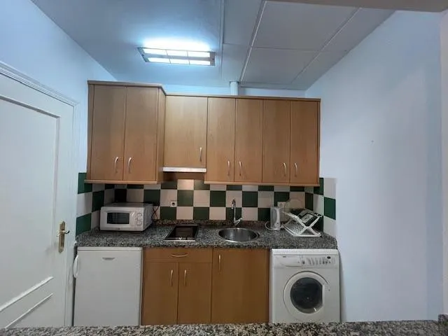 Precioso piso en calle pureza, máximo dos personas.incluye plaza de garaje. — 18