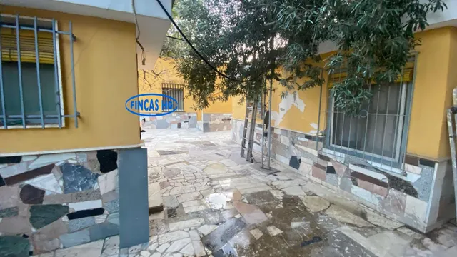 Típica casa tradicional de campo situada sobre terreno URBANO!  de 3900m2 — 16