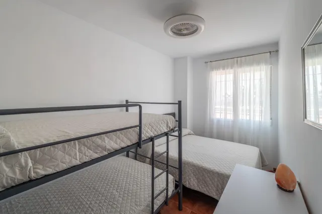 ¡Tu Oasis Playero en Calahonda por solo 355.000€! — 47