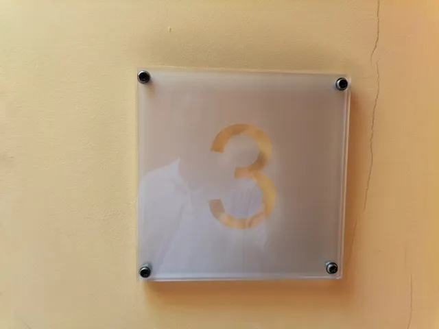 SE VENDE PISO EN Calle de Faustino Cordón Bonet, 18 — 15