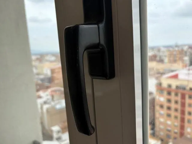 Piso con garaje y trastero en el paseo Ribalta de Castellón — 6