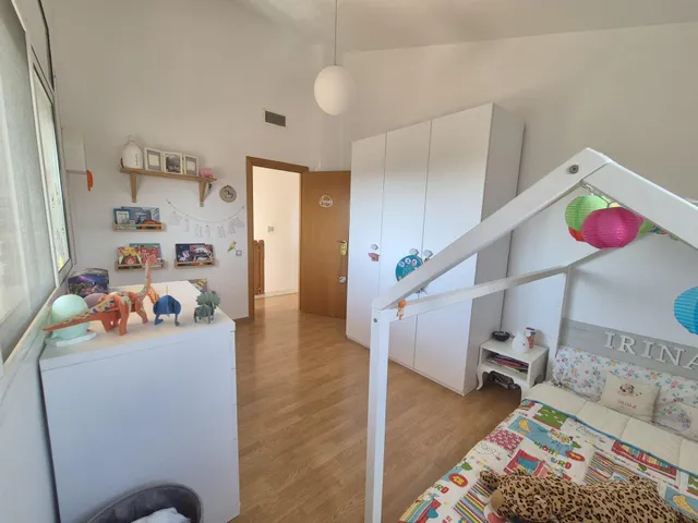 Casa con vistas panorámicas, placas solares y gran terraza en Mas Trader, Cubelles — 26