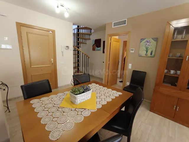 Precioso piso en 2ª línea de mar, cerca del puerto y céntric - foto 5