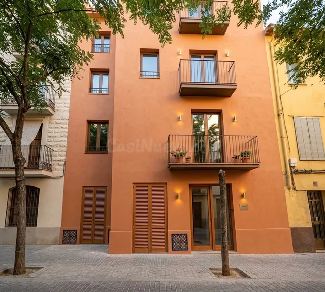 EDIFICIO EN REHABILITACIÓN – VIVIENDAS AMPLIAS, TERRAZAS Y L