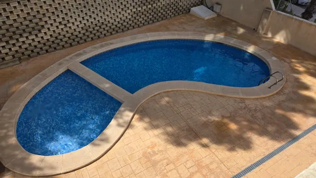 DISFRUTA DE GRAN TERRAZA DE TU ARRENDAMIENTO TEMPORAL — 42