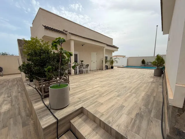 Exclusiva villa independiente con casa de invitados en Ciuda - foto 4