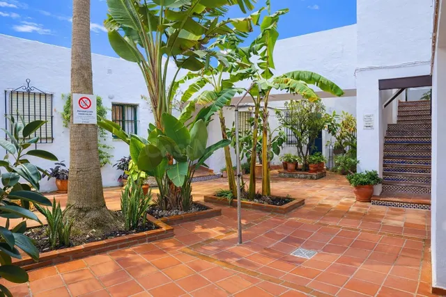 SE VENDE PISO EN CHICLANA DE LA FRONTERA , ZONA CAMPANARIO - foto 3