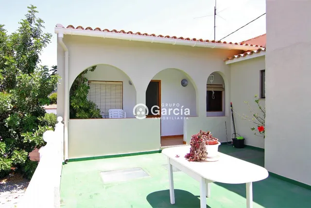AMPLIA VILLA A LA VENTA EN PEDREGUER GV2018585-A — 30