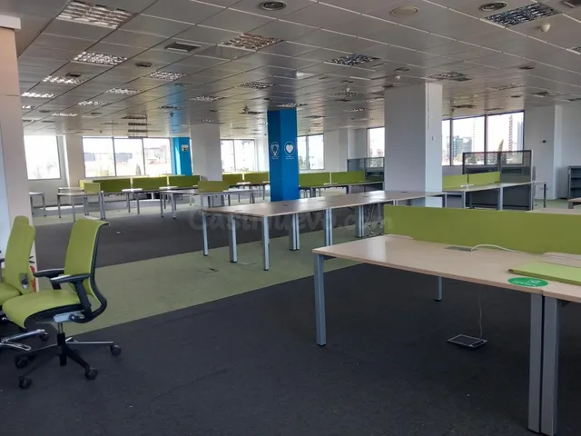 CASTILLA, OFICINA EXTERIOR- DIAFANA 266m2, Excelente Luz Nat - foto 3