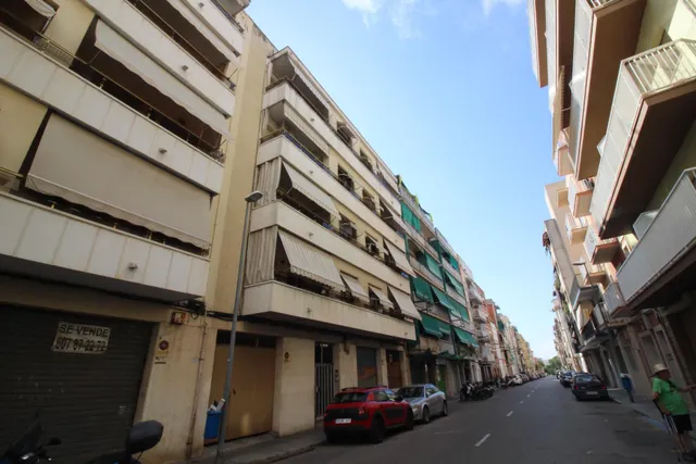 Plaza de parking coche grande en Zona Sant Joan, junto a los Juzgados de Vilanova — 12