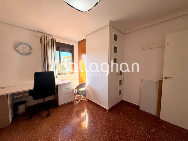 Dúplex 4 habitaciones 125m² en alquiler - LEixereta — 24