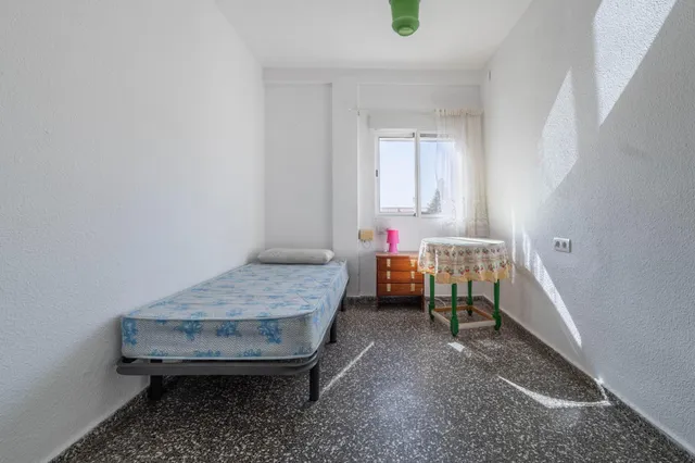 Piso junto a Trafico. Ideal inversión — 27