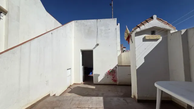 Casa adosada con amplios espacios interiores y exteriores, próxima a María Guerrero — 24
