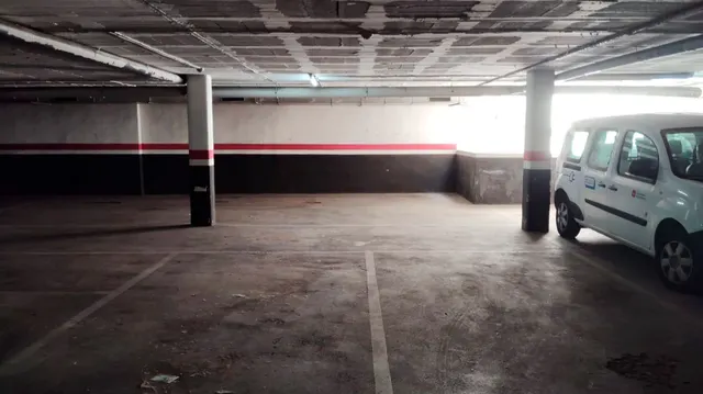 Plaza parking 10m² alquiler Eixample Barcelona centro — 7