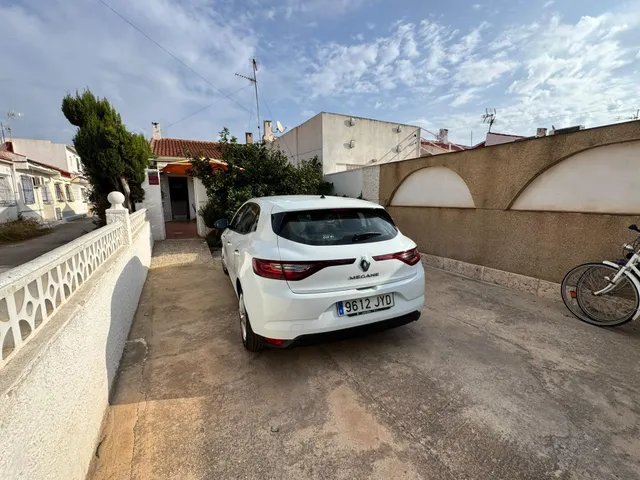 GRAN BUNGALOW EN TORREVIEJA: 2 HAB, 1 BAÑO — 12