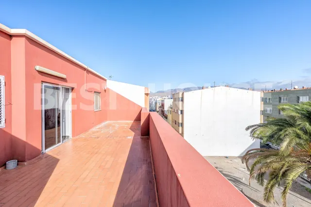 ÁTICO CON UNA TERRAZA ESPECTACULAR