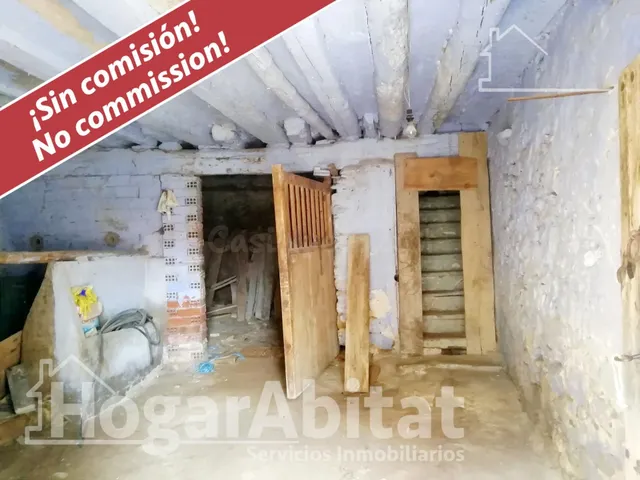AMPLIA CASA DE PUEBLO PARA REFORMAR CON SOLAR - foto 3