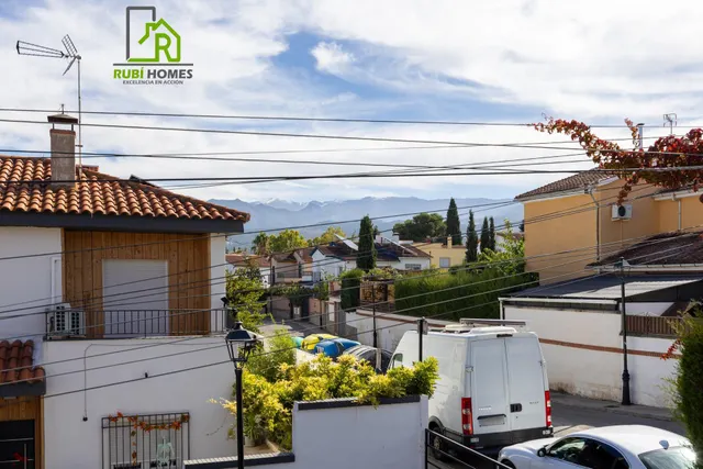 Preciosa casa en Ogíjares con piscina y jardín — 33