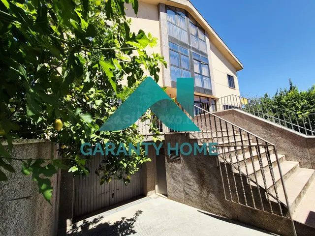 SE VENDE CASA EN R66 – AMPLIA, CON JARDÍN Y EXCELENTES PREST