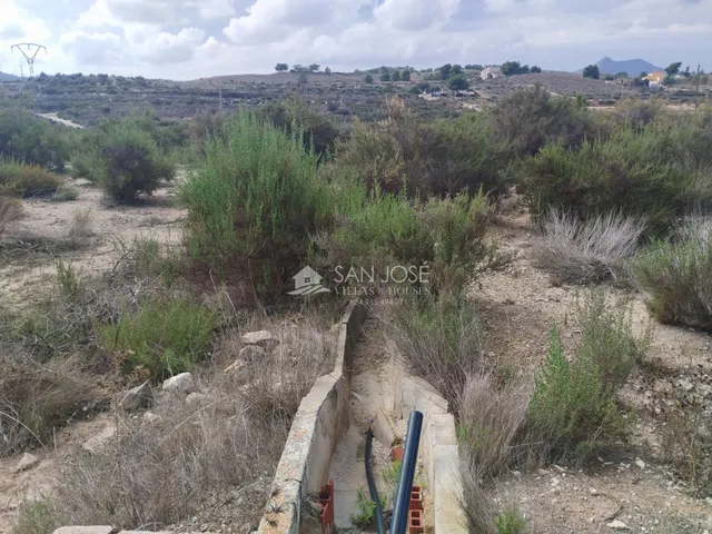 SE VENDE TERRENO EN ASPE — 5