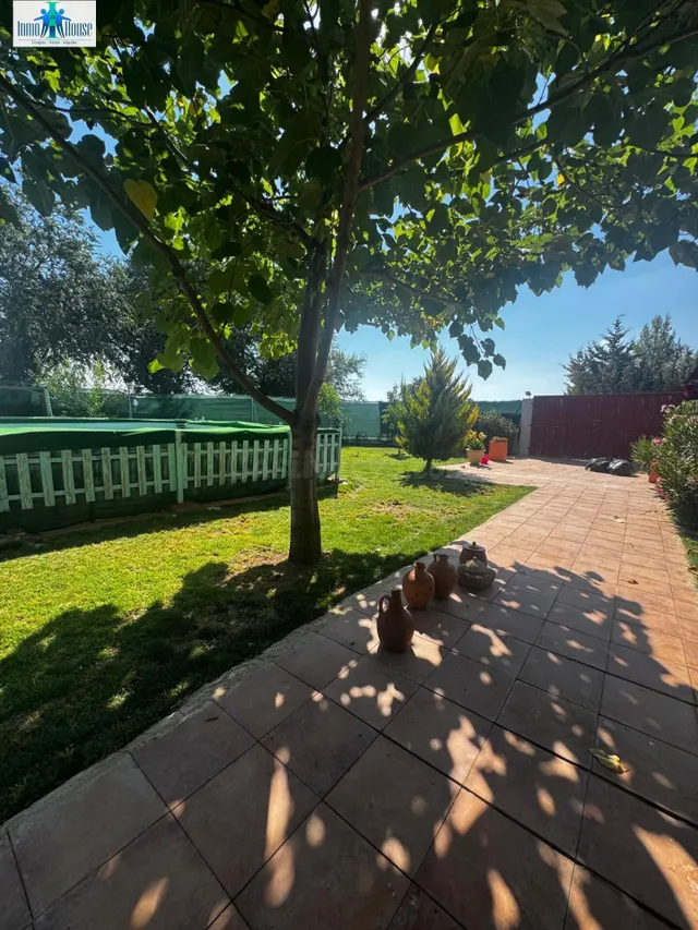 SE VENDE PARCELA - ZONA DE AGUAS NUEVAS - foto 4