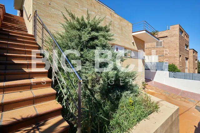 TORRE EN VALLDOREIX — 49