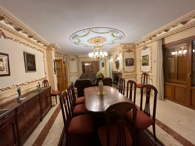 EXCELENTE CASA/CHALET, CON  MUY AMPLIA PARCELA, FRUTALES Y PISCINA, PLAYAS A 10 MINUTOS EN COCHES. — 38