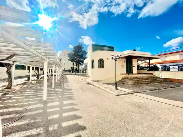 Local comercial situado en las marinas, sobre el Km 4 — 24