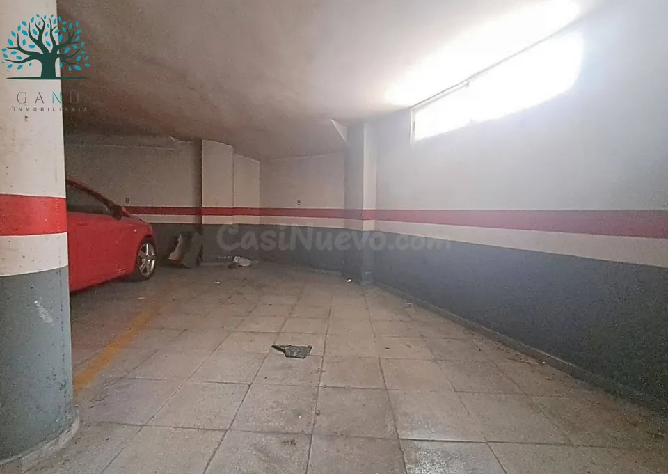 GARAJE Y TRASTERO EN VENTA EN CALLE LA VIA