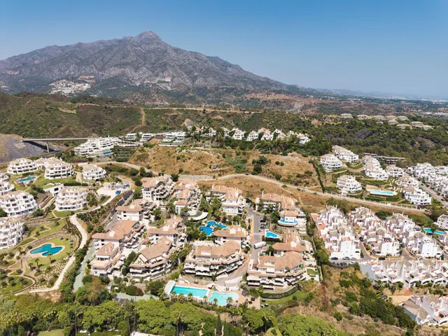 PRECIOSO DUPLEX EN NUEVA ANDALUCIA, ALOHA HILLA CLUB MARBELLA — 27