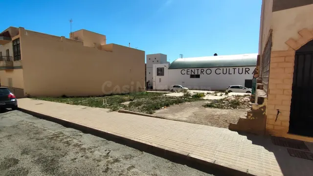 Parcela urbana en Santa María del Águila - foto 3