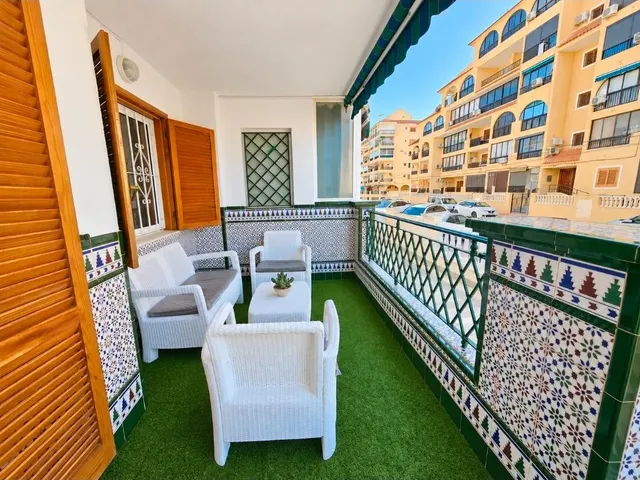 ¡Apartamento en venta a tan solo 300 metros de la playa de L - foto 4