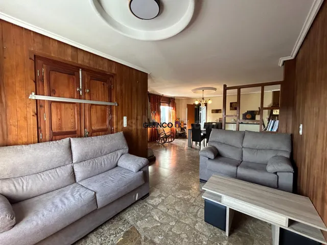 VIVIENDA EN ROTGLA Y CORBERA CON AMPLIAS POSIBILIDADES - foto 5