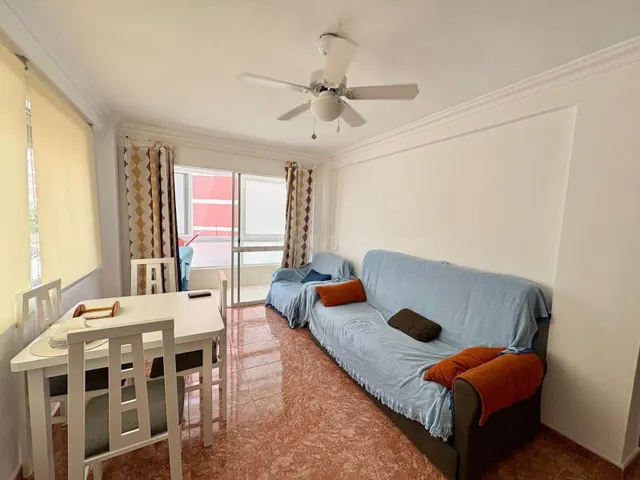 Apartamento en Torre del Mar primera línea de playa - foto 4