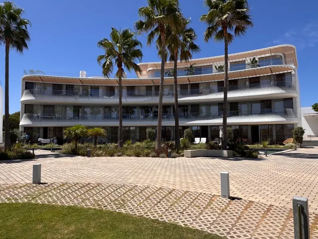 APARTAMENTO DE LUJO EN PRIMERA LÍNEA DE PLAYA — 21