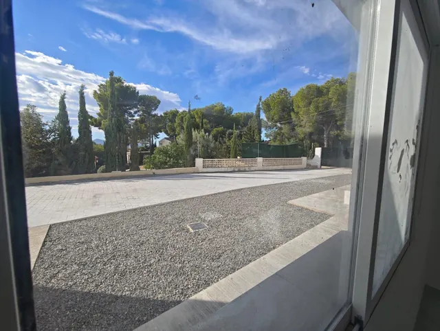 VILLA RECIEN REFORMADA CON CALIDADES DE LUJO EN ZONA MUY TRANQUILA DE ALTEA LA VELLA — 25