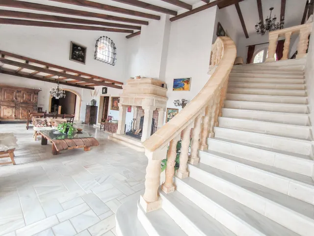 Amplio chalet independiente estilo clásico en zona Finestrat pueblo - www.inmobiliarialesdunes.com — 8