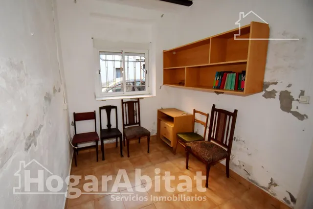 AMPLIA CASA CON TERRAZA Y BALCÓN PARA HACER A TU GUSTO — 12