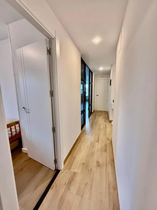 Apartamento reformado con vistas al mar, terraza y parking incluido en poniente, Benidorm — 17