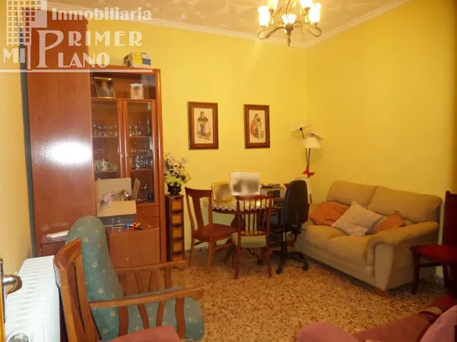 VIVIENDA EN UNA DE LAS PRINCIPALES CALLES DE TOMELLOSO — 20