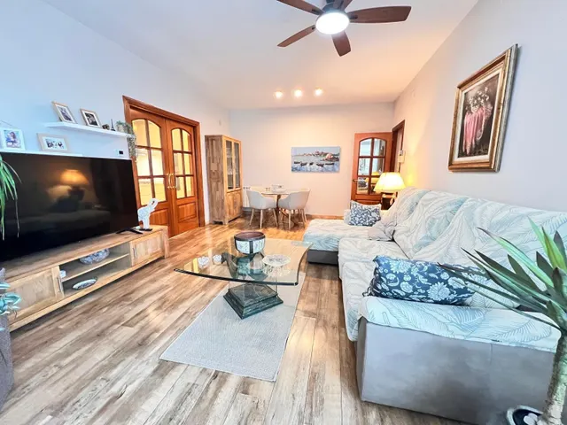 Piso reformado en venta situado en el Passeig dels Guíxols - foto 4