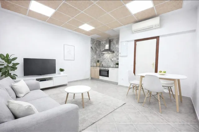 LOCAL CON VIVIENDA INTERIOR. CÉNTRICO EN ARGANDA