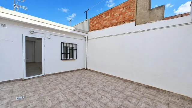 Casa en planta baja con terraza en la zona de oliveral riba-roja — 10