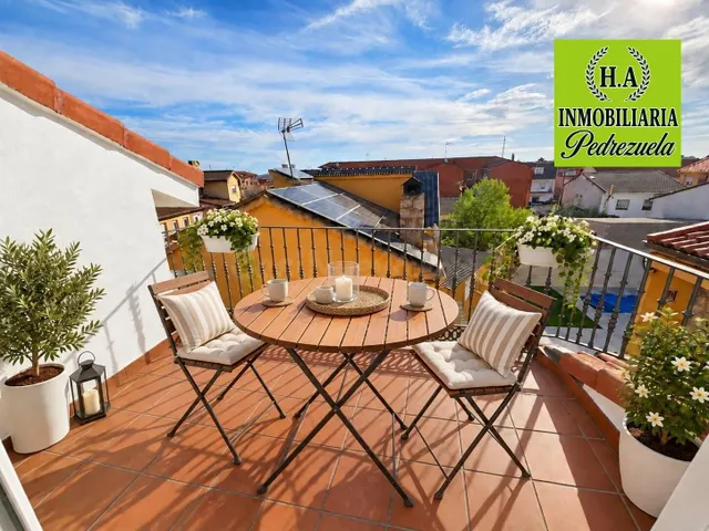 APARTAMENTO CON TERRAZA EN PEDREZUELA !!!
