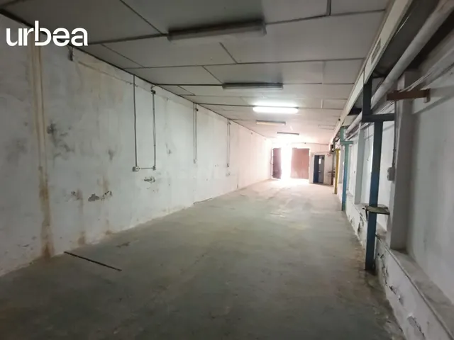 Nave industrial 447m² en venta - Polígonos - Recinto Ferial - foto 2